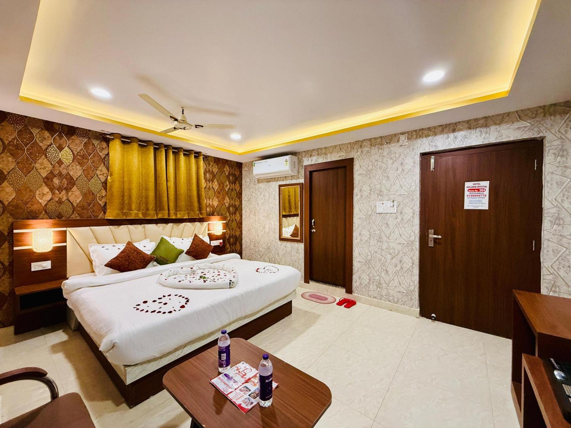 Hotel Golden Crystal Patna  Exterior photo